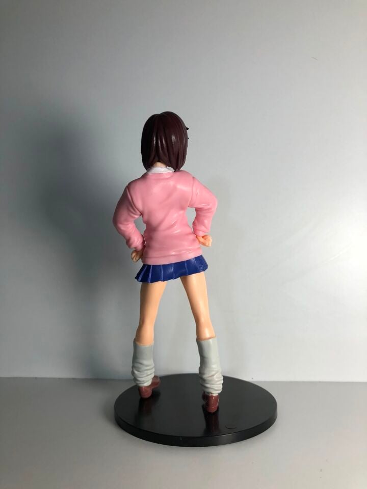 Momo Ayase Figürü