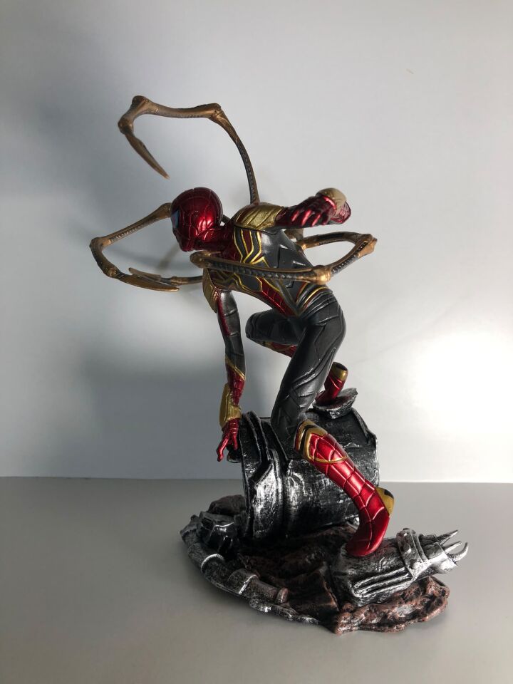 Iron Spider – Özel Boyama Koleksiyon Figürü