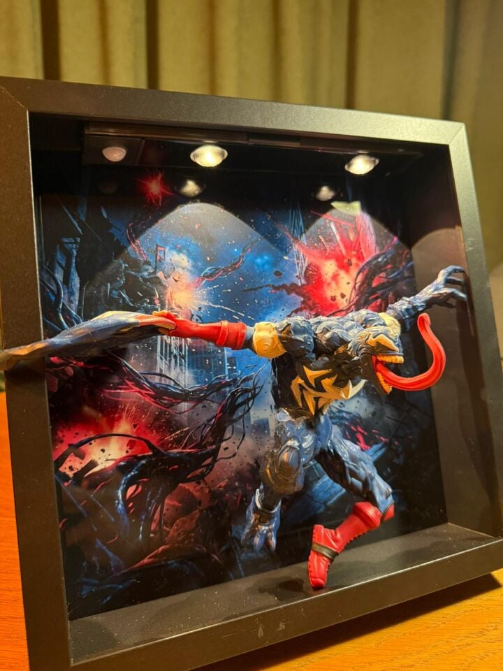 Venom Figürlü Dekoratif Çerçeve
