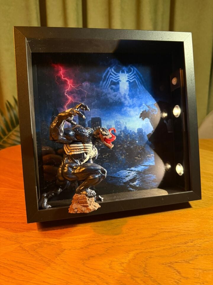 Venom Figürlü Dekoratif Çerçeve