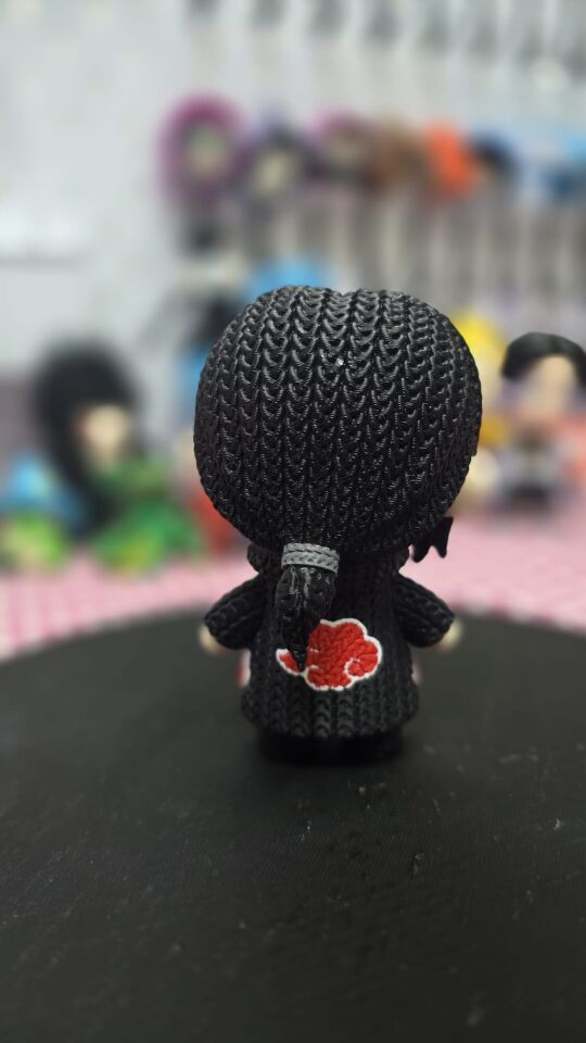 Örgü Desenli Itachi Figür